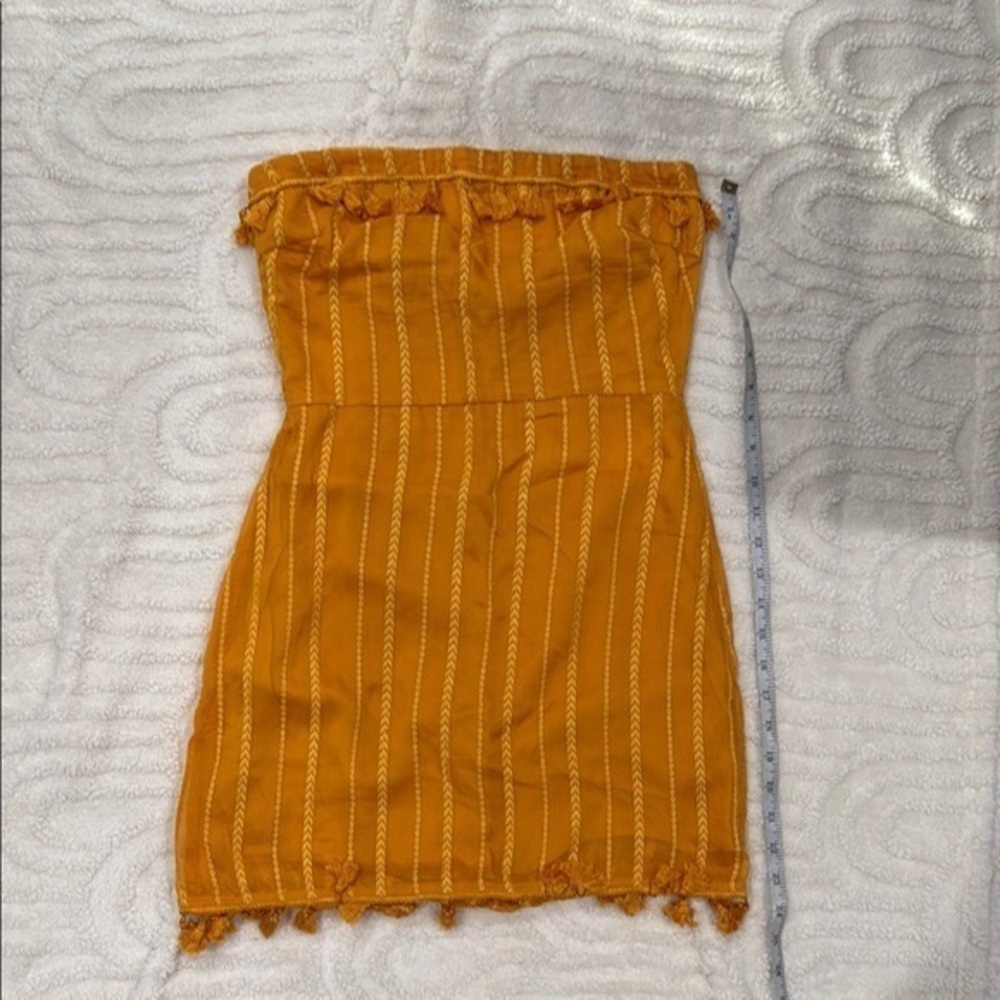 Elegant Strapless Yellow Dress - Picture 1 of 2